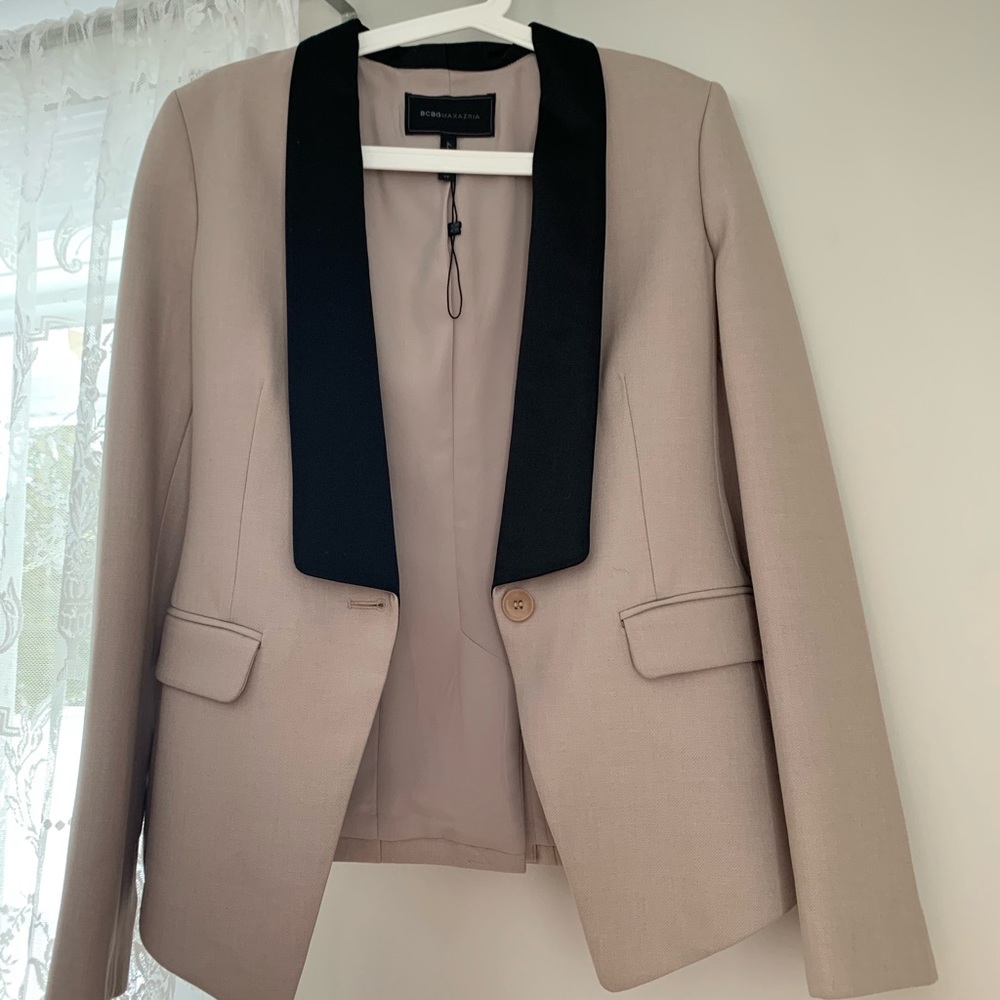Bcbg blazer new size xs